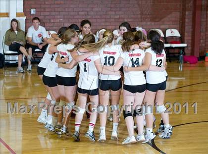 Thumbnail 1 in JV: La Reina @ Bishop Diego [Garcia] photogallery.