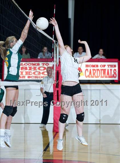 Thumbnail 2 in JV: La Reina @ Bishop Diego [Garcia] photogallery.