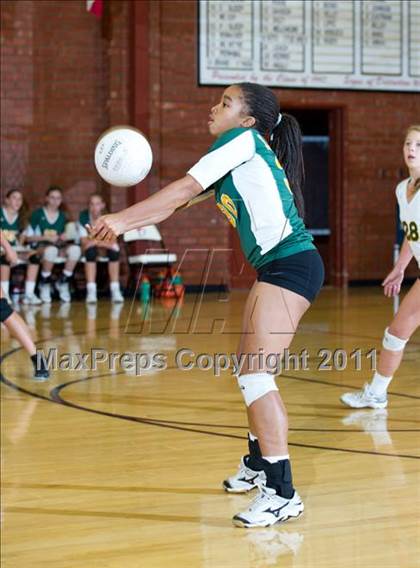 Thumbnail 3 in JV: La Reina @ Bishop Diego [Garcia] photogallery.