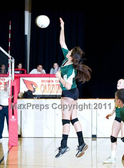 Thumbnail 1 in JV: La Reina @ Bishop Diego [Garcia] photogallery.