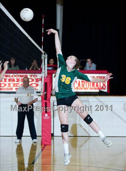 Thumbnail 1 in JV: La Reina @ Bishop Diego [Garcia] photogallery.