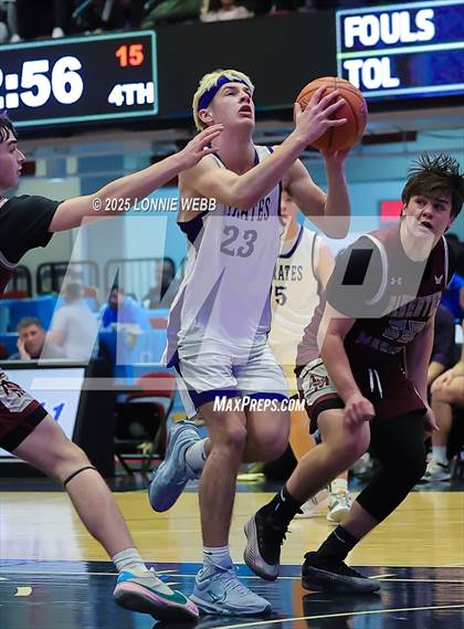 Thumbnail 1 in Pearl River vs. Albertus Magnus (NYSPHSAA Section 1 Class A Semifinal) photogallery.
