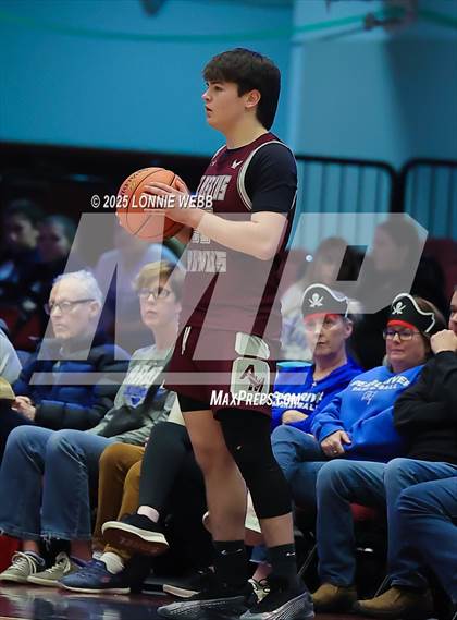 Thumbnail 3 in Pearl River vs. Albertus Magnus (NYSPHSAA Section 1 Class A Semifinal) photogallery.