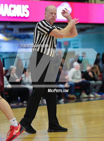 Thumbnail 2 in Pearl River vs. Albertus Magnus (NYSPHSAA Section 1 Class A Semifinal) photogallery.