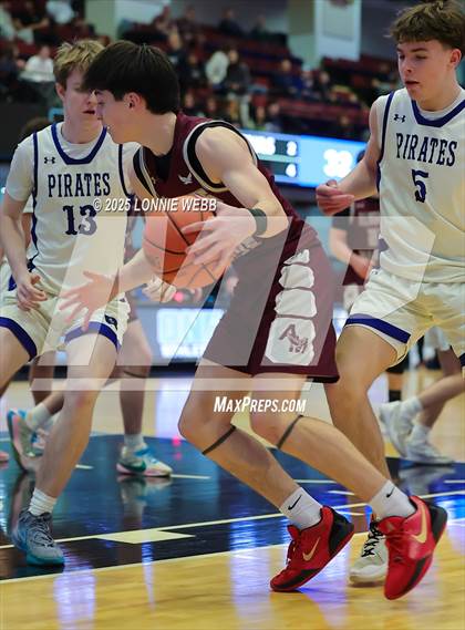 Thumbnail 1 in Pearl River vs. Albertus Magnus (NYSPHSAA Section 1 Class A Semifinal) photogallery.