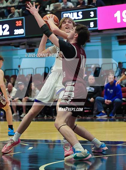 Thumbnail 1 in Pearl River vs. Albertus Magnus (NYSPHSAA Section 1 Class A Semifinal) photogallery.