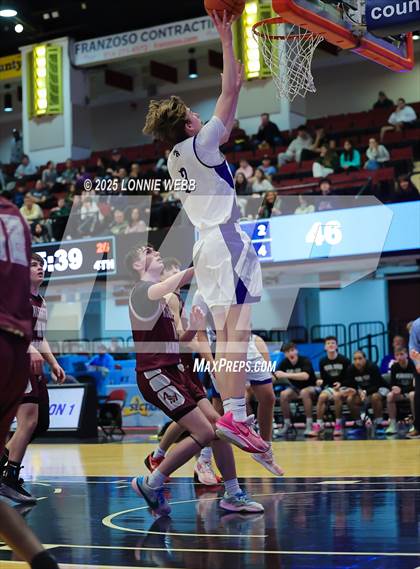 Thumbnail 2 in Pearl River vs. Albertus Magnus (NYSPHSAA Section 1 Class A Semifinal) photogallery.