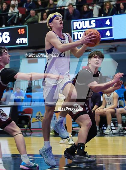 Thumbnail 2 in Pearl River vs. Albertus Magnus (NYSPHSAA Section 1 Class A Semifinal) photogallery.