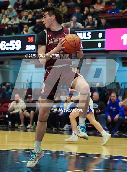 Thumbnail 1 in Pearl River vs. Albertus Magnus (NYSPHSAA Section 1 Class A Semifinal) photogallery.