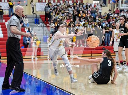Thumbnail 1 in Salem vs. Bigelow (AAA 2A State Semi Final) photogallery.