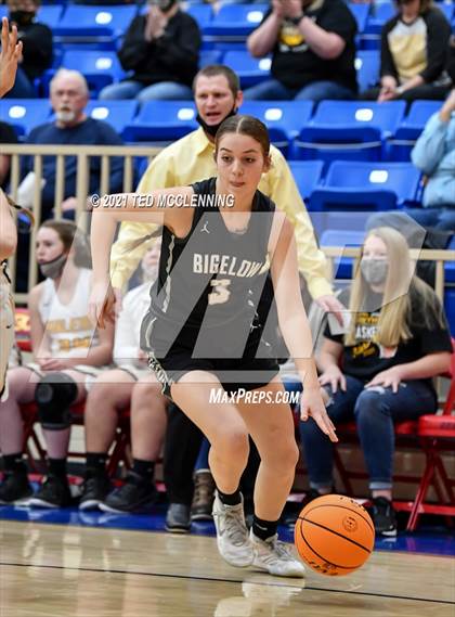 Thumbnail 3 in Salem vs. Bigelow (AAA 2A State Semi Final) photogallery.