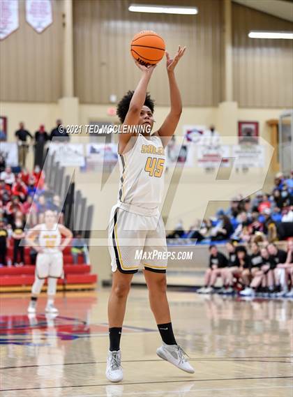 Thumbnail 3 in Salem vs. Bigelow (AAA 2A State Semi Final) photogallery.