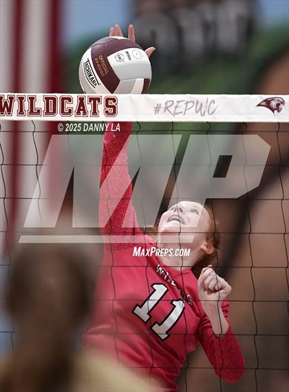 Thumbnail 1 in JV: James Wood @ Warren County photogallery.