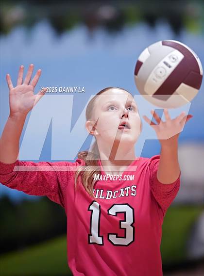 Thumbnail 3 in JV: James Wood @ Warren County photogallery.