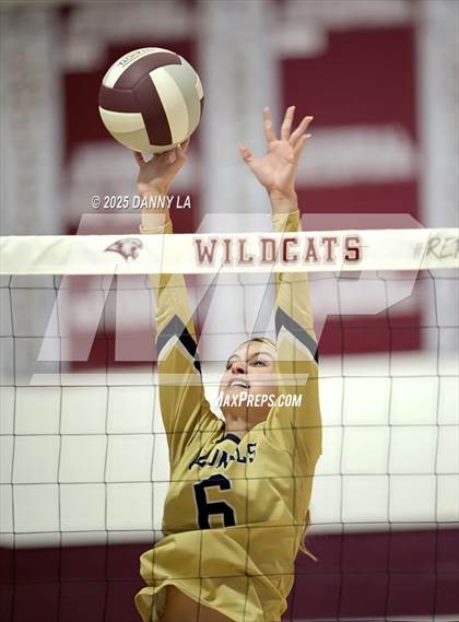 Thumbnail 1 in JV: James Wood @ Warren County photogallery.