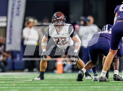 Thumbnail 3 in Smithson Valley vs. Aledo (UIL 5A D1 Football Final) photogallery.