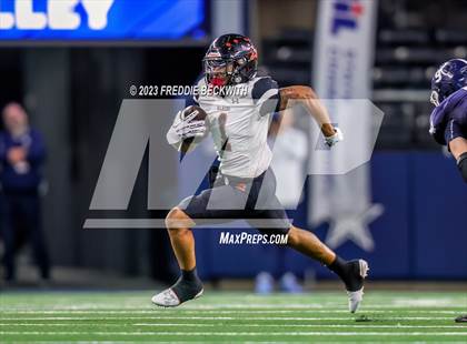 Thumbnail 2 in Smithson Valley vs. Aledo (UIL 5A D1 Football Final) photogallery.