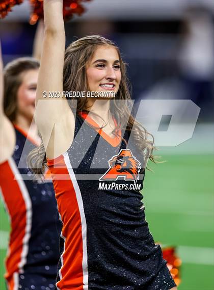 Thumbnail 3 in Smithson Valley vs. Aledo (UIL 5A D1 Football Final) photogallery.