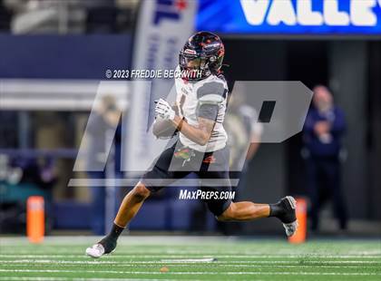 Thumbnail 3 in Smithson Valley vs. Aledo (UIL 5A D1 Football Final) photogallery.