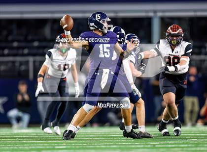 Thumbnail 1 in Smithson Valley vs. Aledo (UIL 5A D1 Football Final) photogallery.