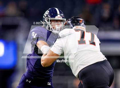 Thumbnail 3 in Smithson Valley vs. Aledo (UIL 5A D1 Football Final) photogallery.