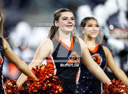 Thumbnail 3 in Smithson Valley vs. Aledo (UIL 5A D1 Football Final) photogallery.