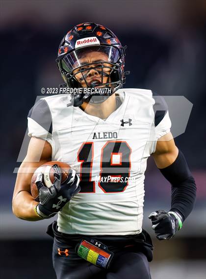 Thumbnail 2 in Smithson Valley vs. Aledo (UIL 5A D1 Football Final) photogallery.