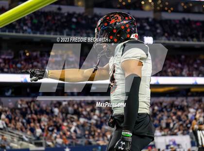 Thumbnail 3 in Smithson Valley vs. Aledo (UIL 5A D1 Football Final) photogallery.