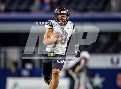Thumbnail 3 in Smithson Valley vs. Aledo (UIL 5A D1 Football Final) photogallery.