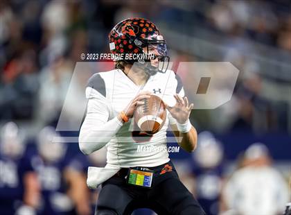 Thumbnail 3 in Smithson Valley vs. Aledo (UIL 5A D1 Football Final) photogallery.