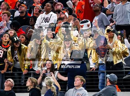 Thumbnail 1 in Smithson Valley vs. Aledo (UIL 5A D1 Football Final) photogallery.