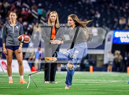 Thumbnail 1 in Smithson Valley vs. Aledo (UIL 5A D1 Football Final) photogallery.