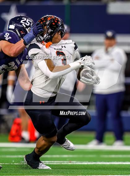 Thumbnail 3 in Smithson Valley vs. Aledo (UIL 5A D1 Football Final) photogallery.