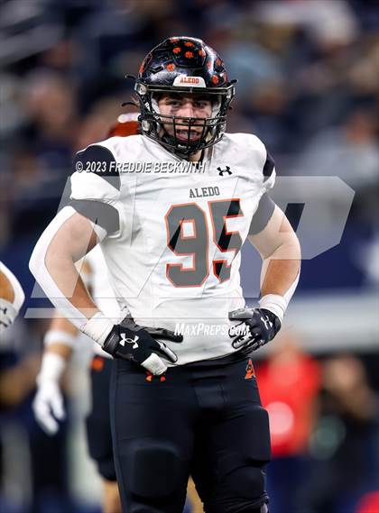Thumbnail 1 in Smithson Valley vs. Aledo (UIL 5A D1 Football Final) photogallery.