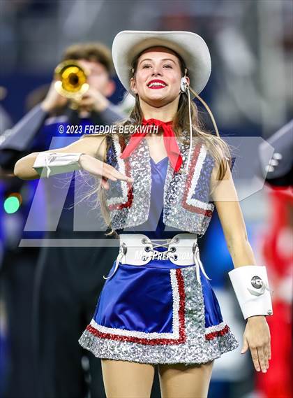 Thumbnail 1 in Smithson Valley vs. Aledo (UIL 5A D1 Football Final) photogallery.