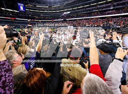 Thumbnail 3 in Smithson Valley vs. Aledo (UIL 5A D1 Football Final) photogallery.