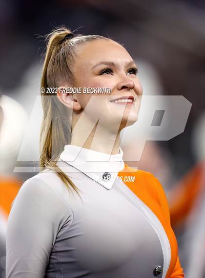 Thumbnail 3 in Smithson Valley vs. Aledo (UIL 5A D1 Football Final) photogallery.