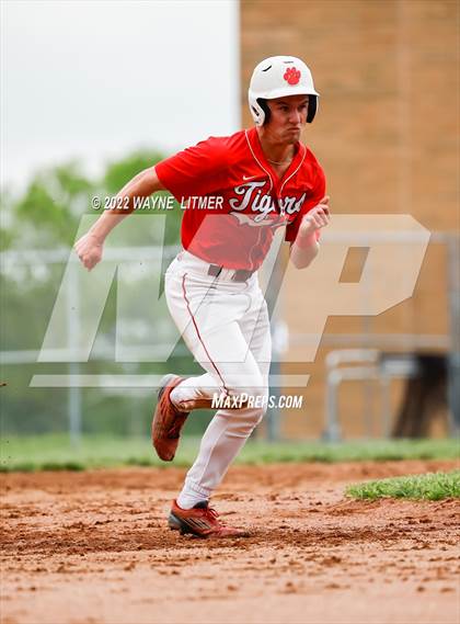 Thumbnail 2 in Beechwood @ Covington Catholic photogallery.