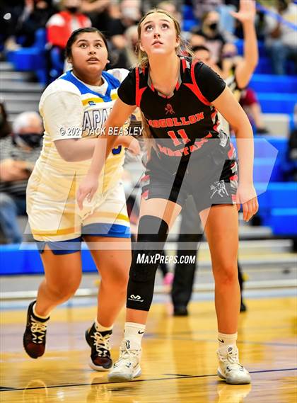 Thumbnail 3 in Fort Thomas vs. Mogollon (AIA 1A Final) photogallery.
