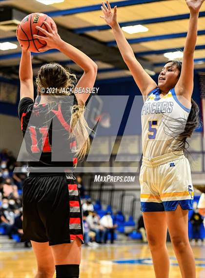 Thumbnail 1 in Fort Thomas vs. Mogollon (AIA 1A Final) photogallery.