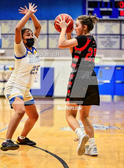 Thumbnail 3 in Fort Thomas vs. Mogollon (AIA 1A Final) photogallery.