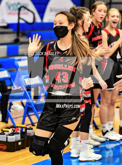 Thumbnail 3 in Fort Thomas vs. Mogollon (AIA 1A Final) photogallery.