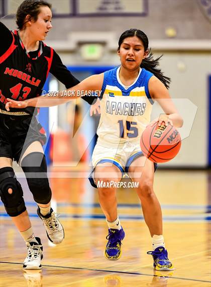 Thumbnail 3 in Fort Thomas vs. Mogollon (AIA 1A Final) photogallery.
