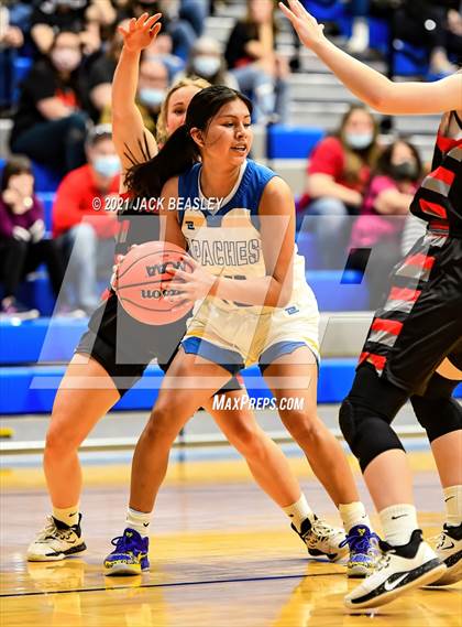 Thumbnail 2 in Fort Thomas vs. Mogollon (AIA 1A Final) photogallery.