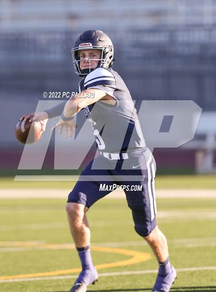 Thumbnail 2 in Del Campo @ Vista del Lago photogallery.