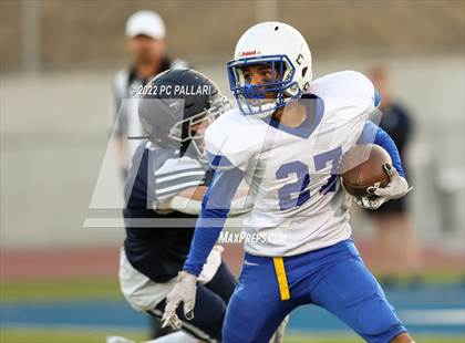 Thumbnail 2 in Del Campo @ Vista del Lago photogallery.