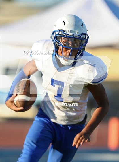 Thumbnail 2 in Del Campo @ Vista del Lago photogallery.