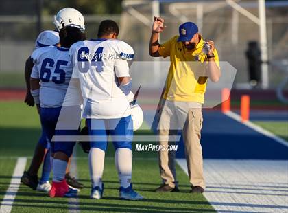 Thumbnail 1 in Del Campo @ Vista del Lago photogallery.