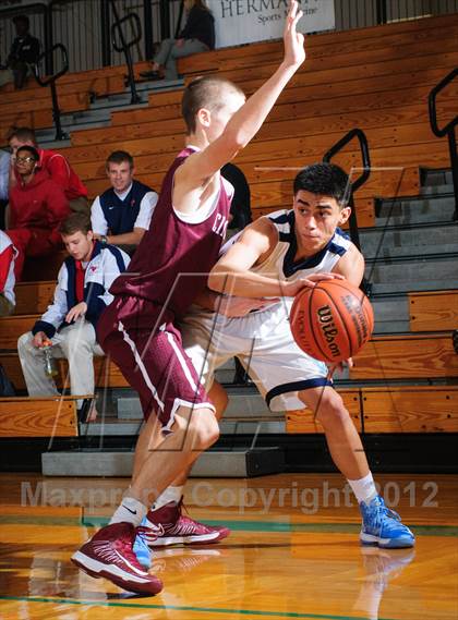 Thumbnail 3 in Sam Rayburn vs. Cinco Ranch (McDonald's Texas Invitational) photogallery.