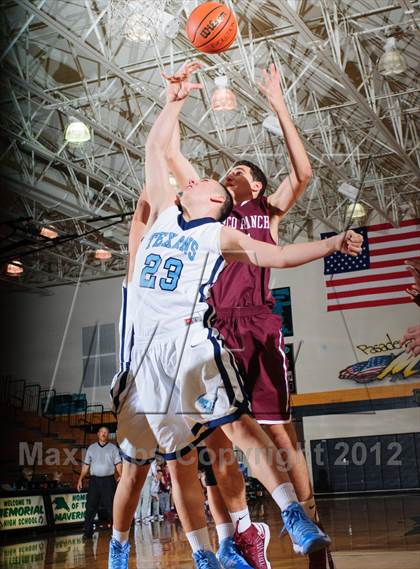 Thumbnail 2 in Sam Rayburn vs. Cinco Ranch (McDonald's Texas Invitational) photogallery.